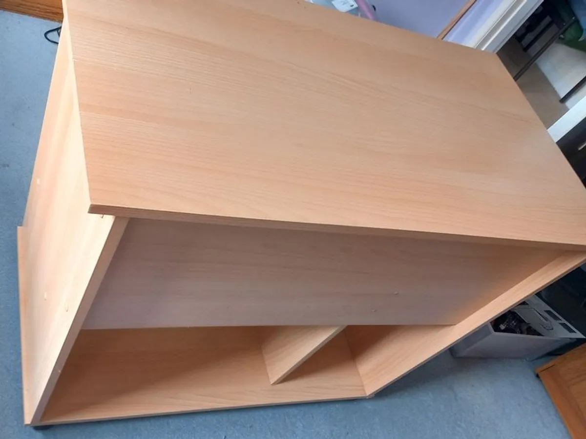 Desk - Image 3
