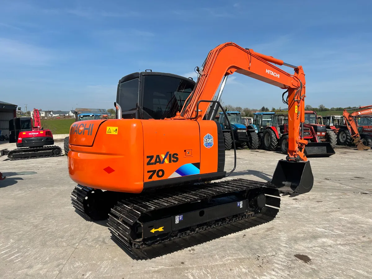 2015 Hitachi Zaxis 70 On New 700mm Pads - Image 1
