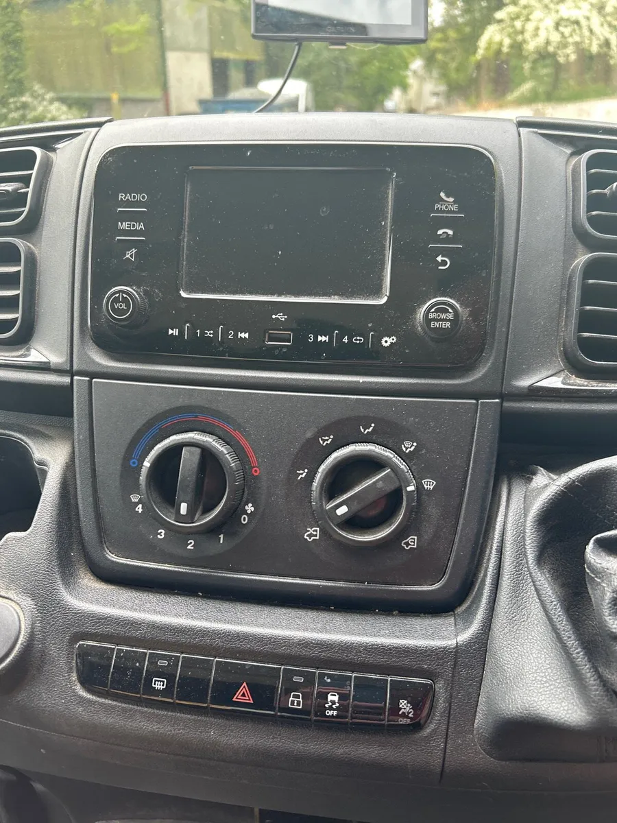 Fiat Ducato van - Image 2