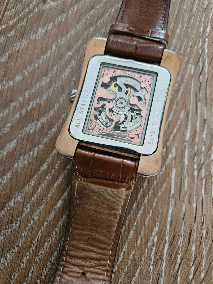 Men watch - Image 3