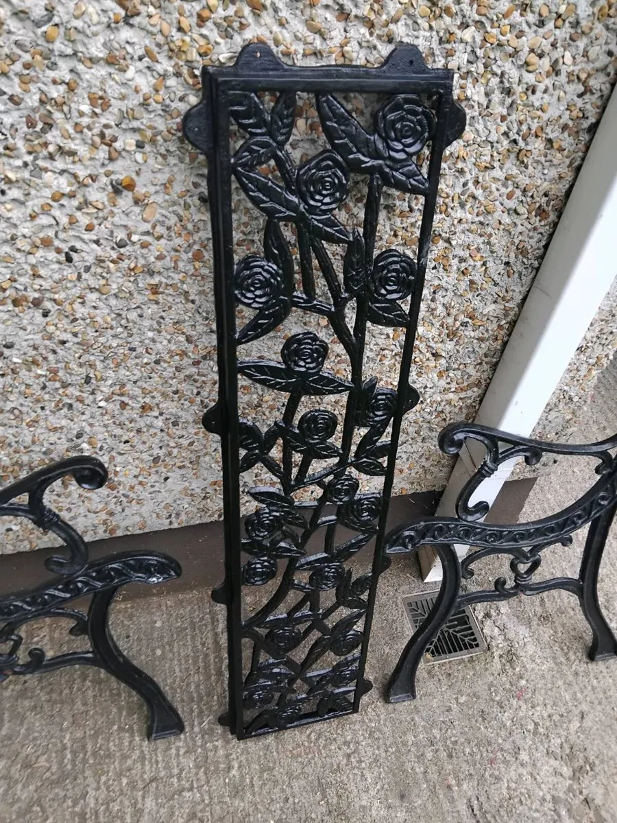 Wrought frame - Image 2