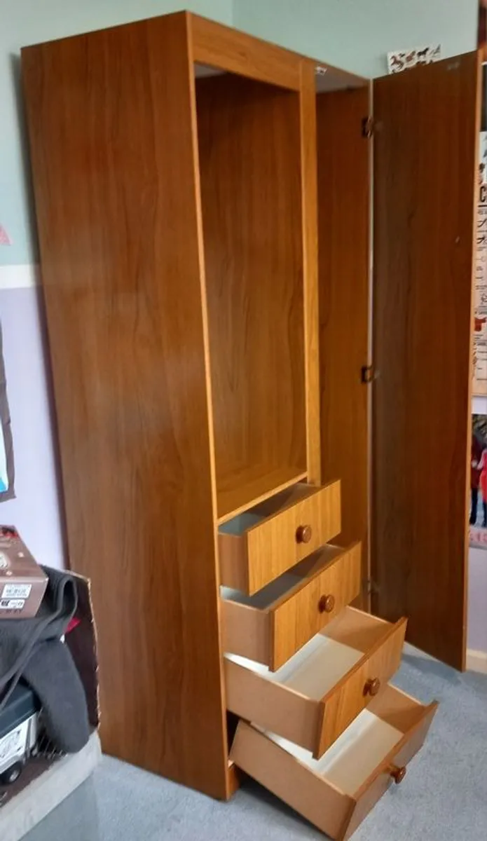 Wardrobe - Image 3