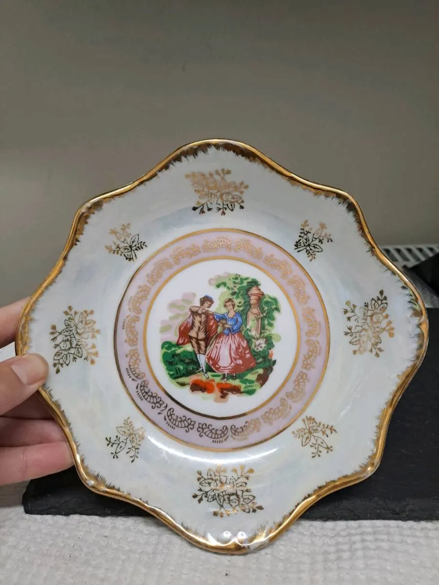 Vintage Imperial Czechoslovakian Porcelain Bowl - Image 1