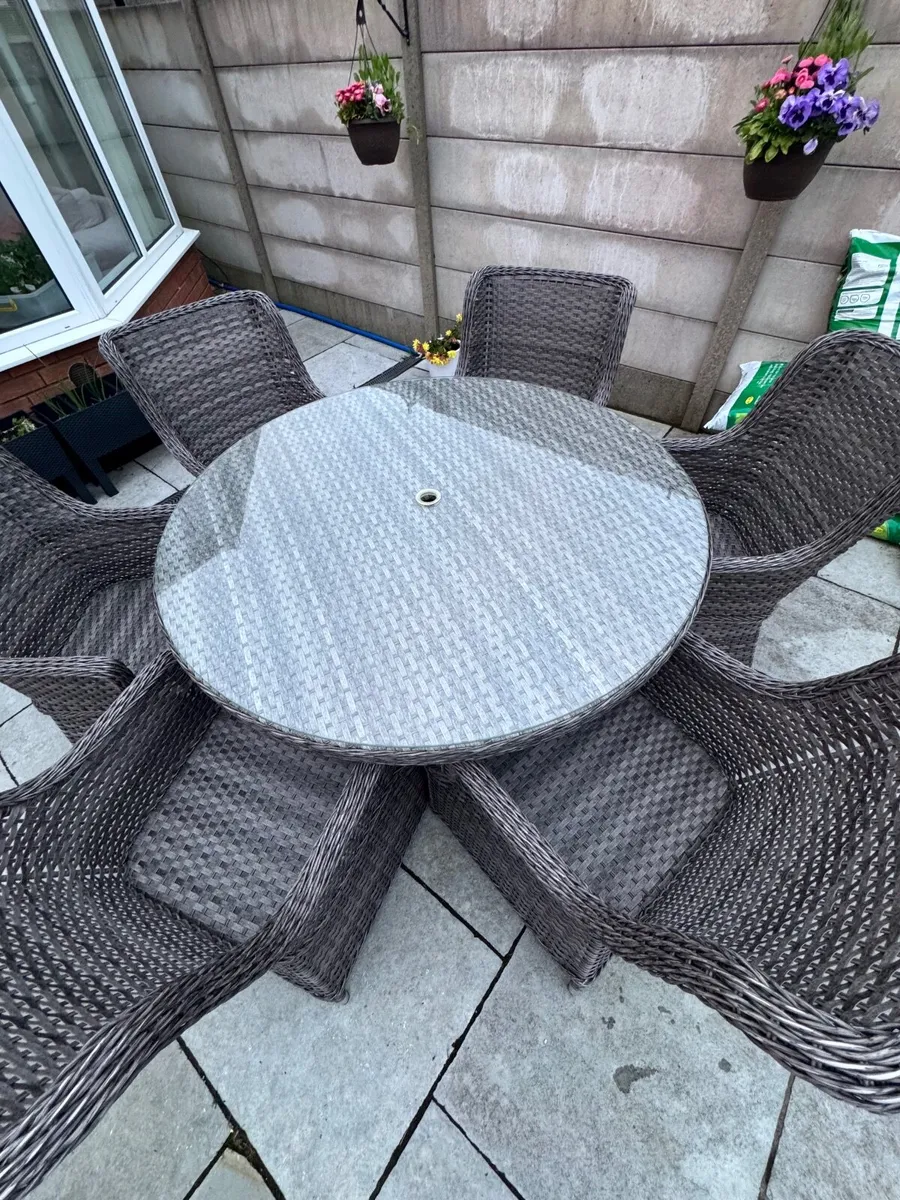 Maze Rattan Dining Set - Image 2