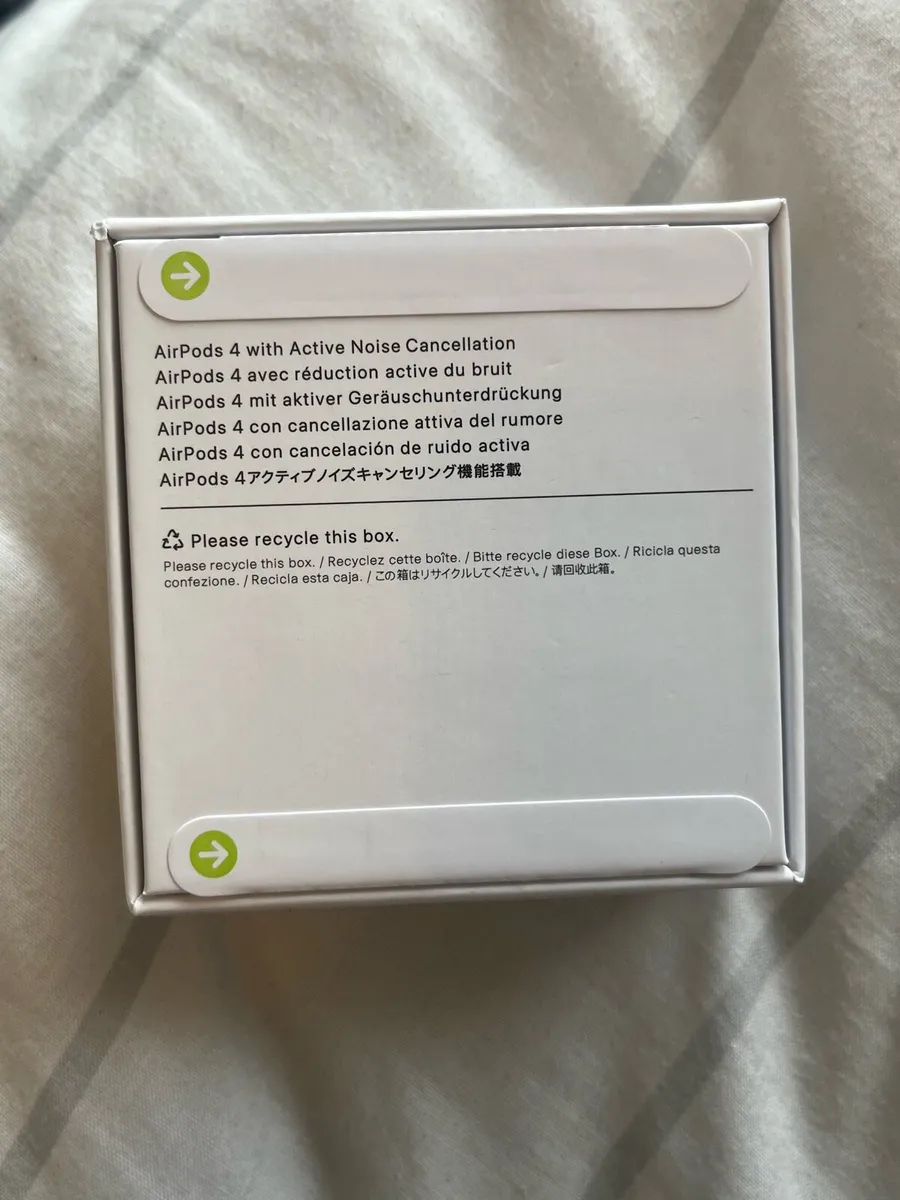 Apple AirPods 4 - Image 2