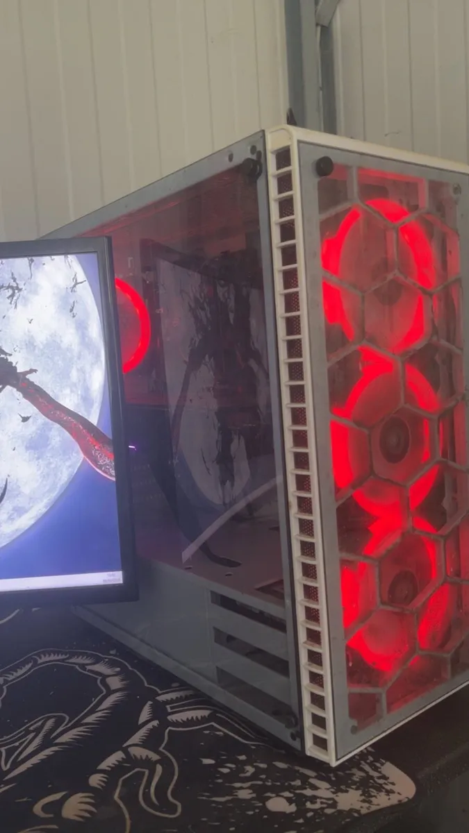 Gaming Setup - Image 1