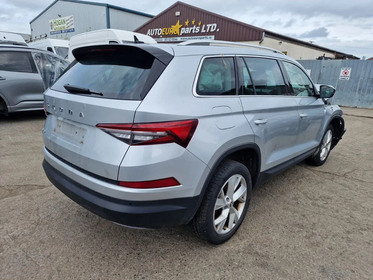 24 SKODA KODIAQ  2.0 TDI (DTS) AUTO FOR BREAKING - Image 3