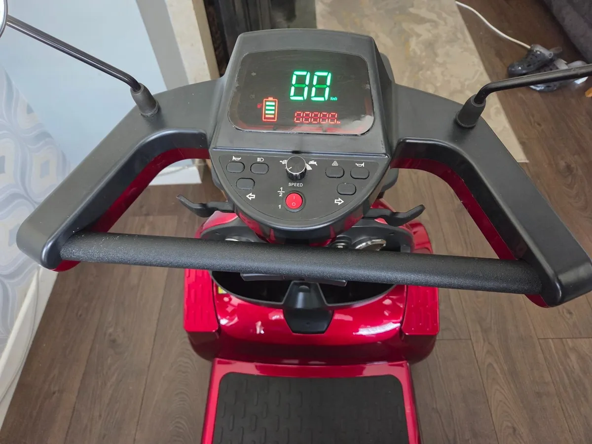 Mobility scooter - Image 1