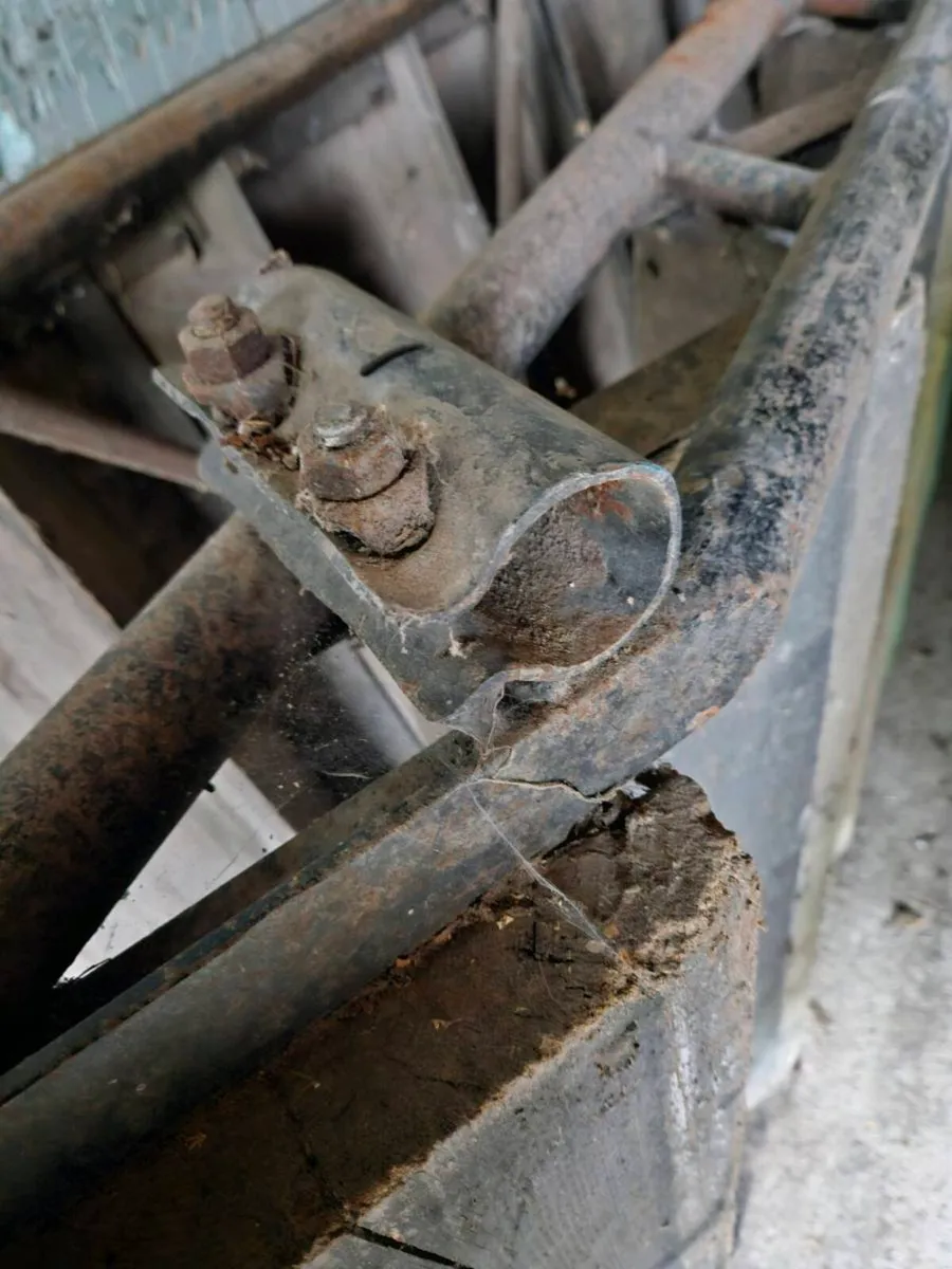 Heavy duty stairs - Image 4