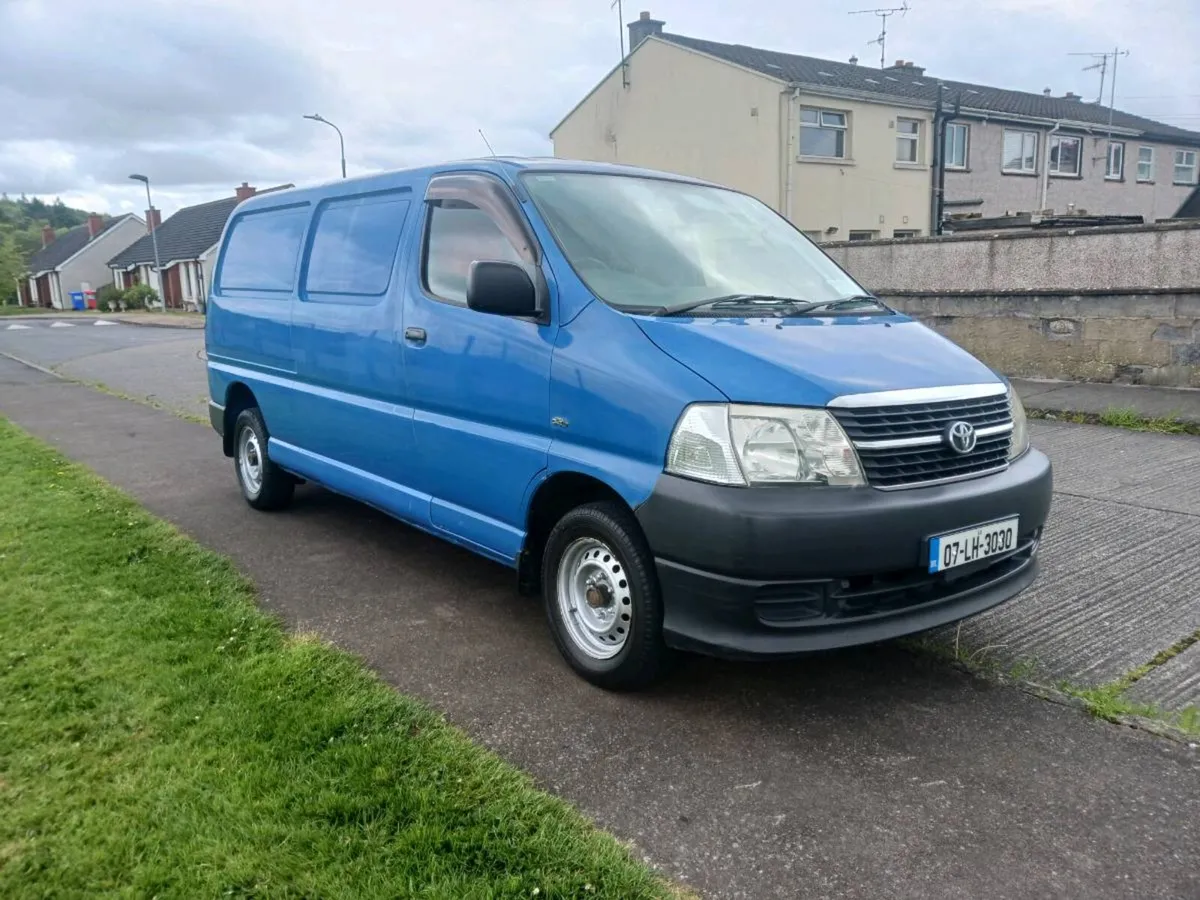 2007 toyota hiace, tested 03/2027,,,4850 euro - Image 3