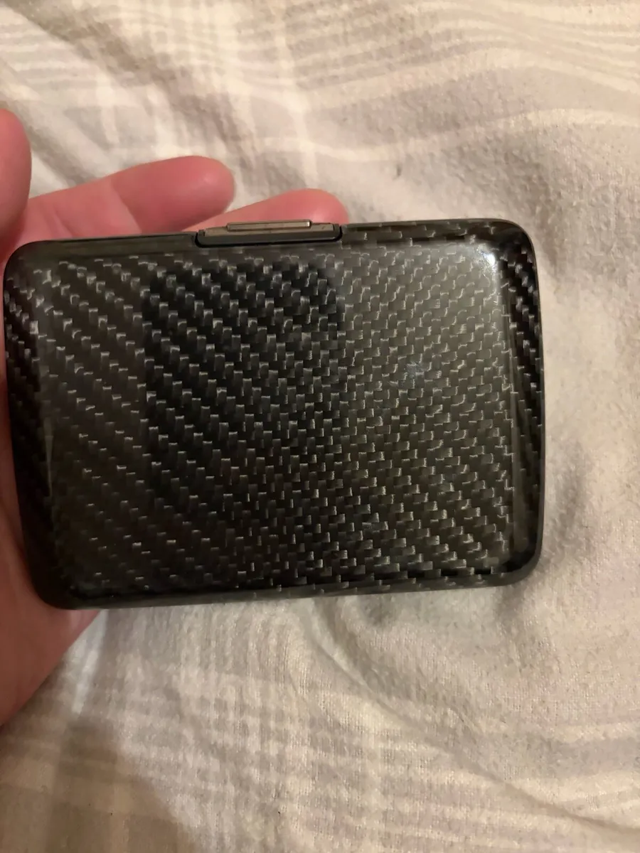 Ogon carbon fibre card case - Image 2