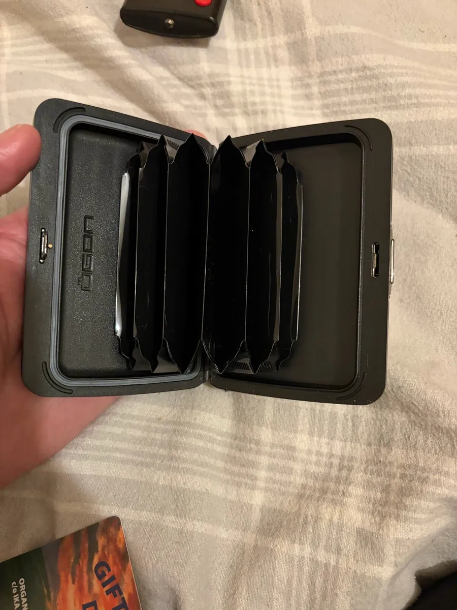 Ogon carbon fibre card case - Image 4