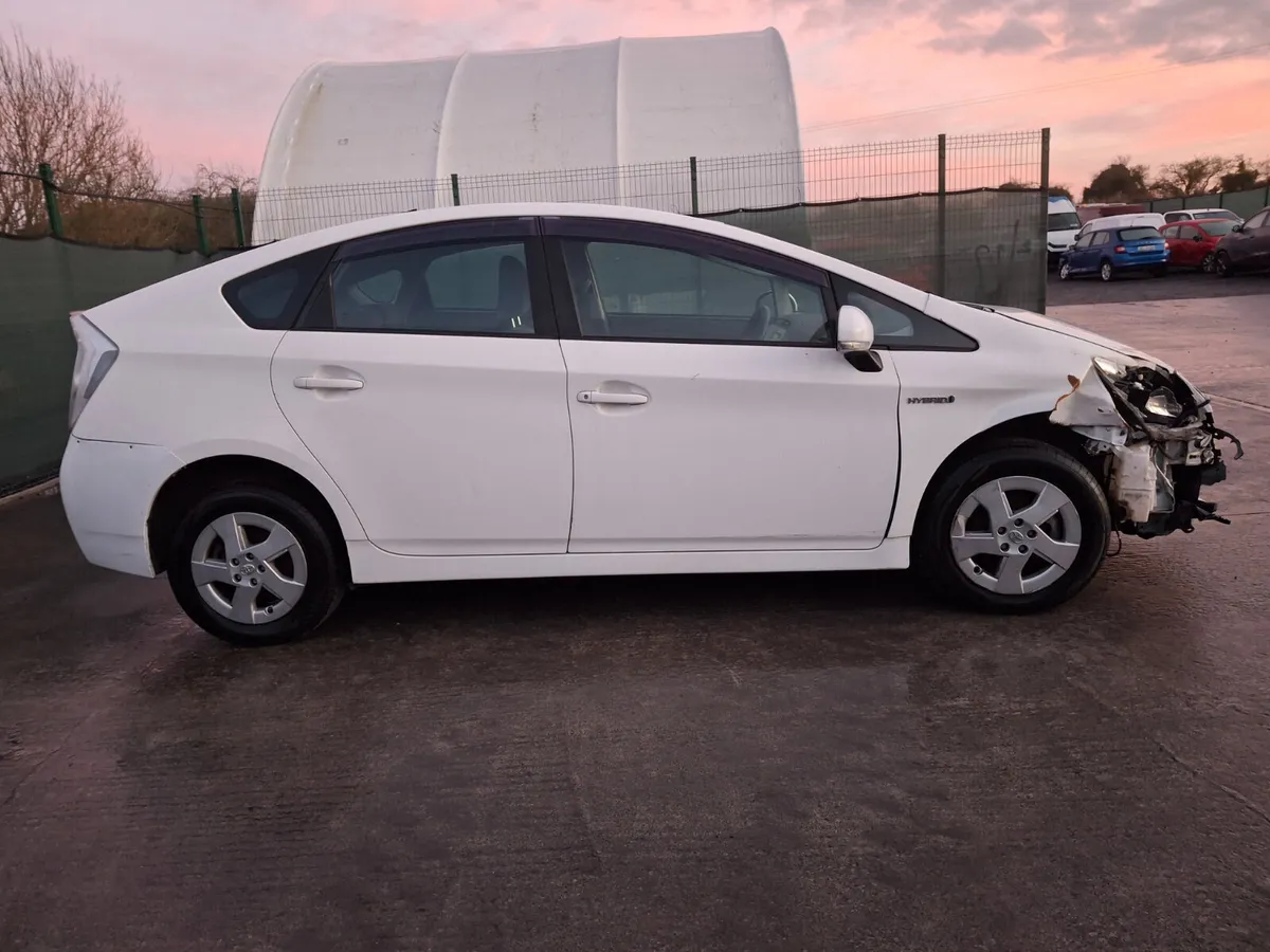 2011 Toyota Prius Hybrid Automatic - Image 3