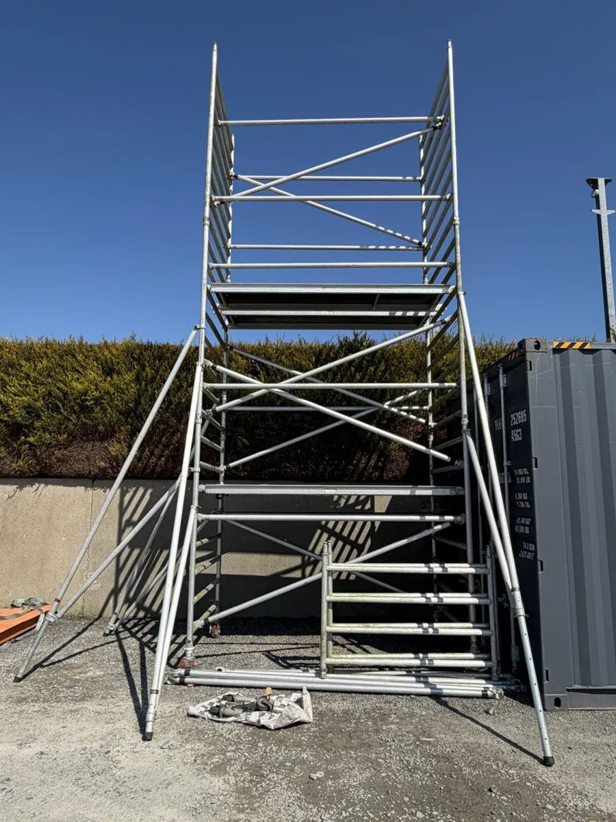 6m Scaffolding Tower **Online Auction** - Image 3