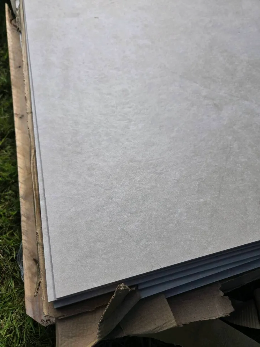 37m2 - 60 x 120cm Indoor/Outdoor Tiles - Image 3