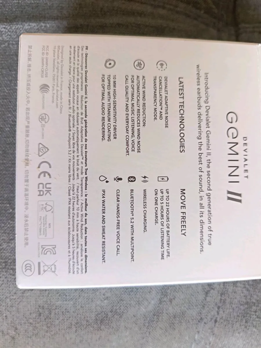 Devialet earbuds - Image 1