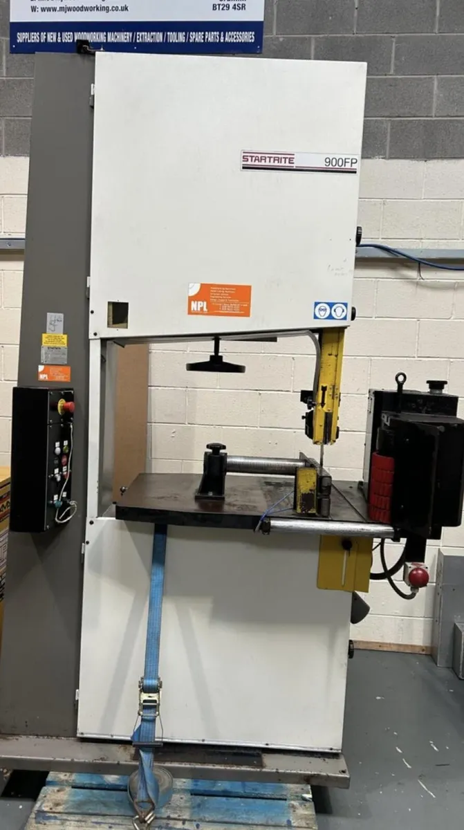 2001 STARTRITE 900FP Bandsaw **Online Auction** - Image 1