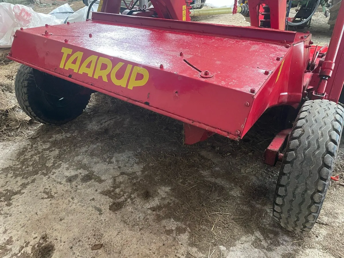 Taarup 8 ft conditioner Trail mower - Image 2