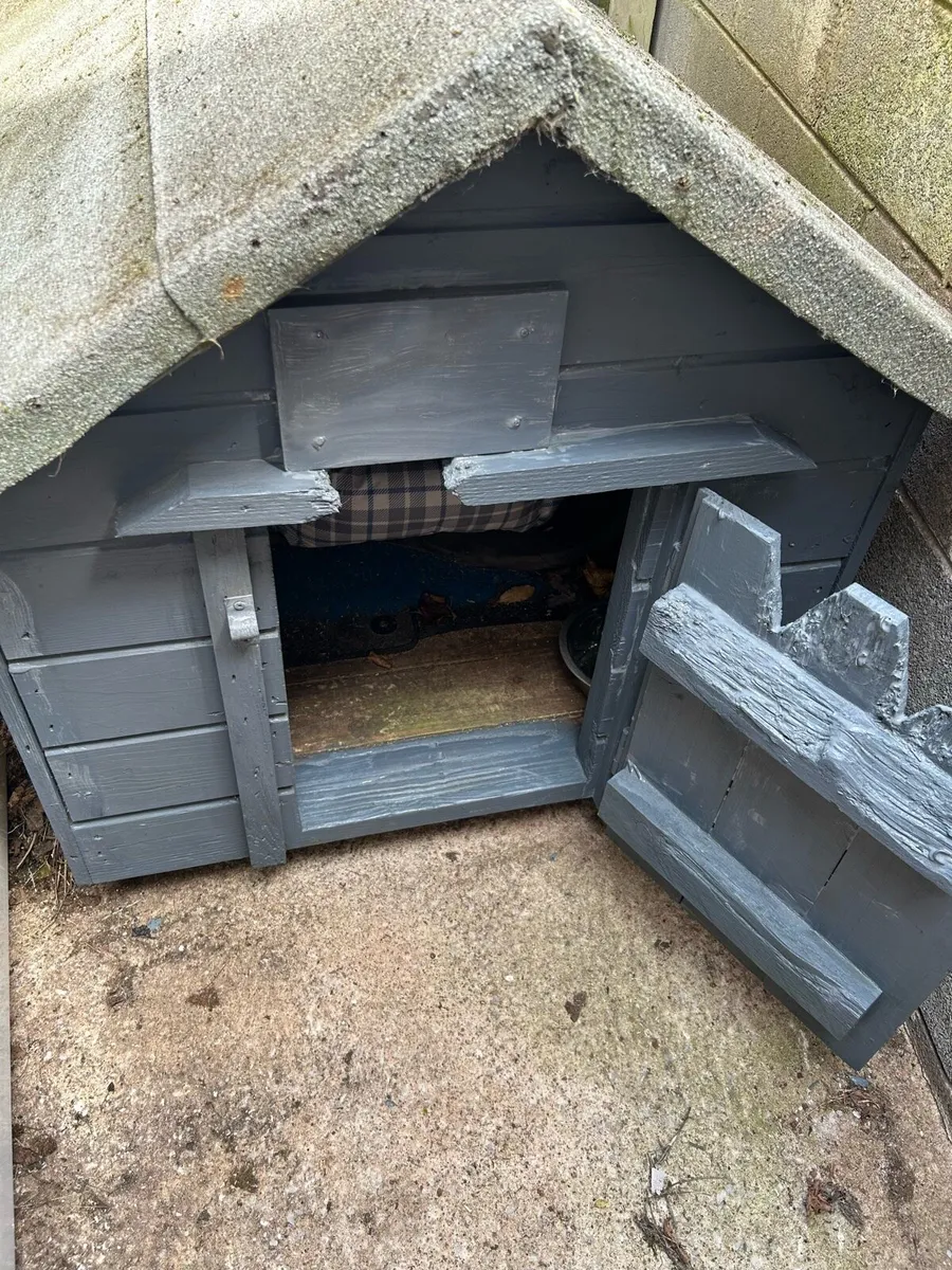 Dog kennel - Image 1