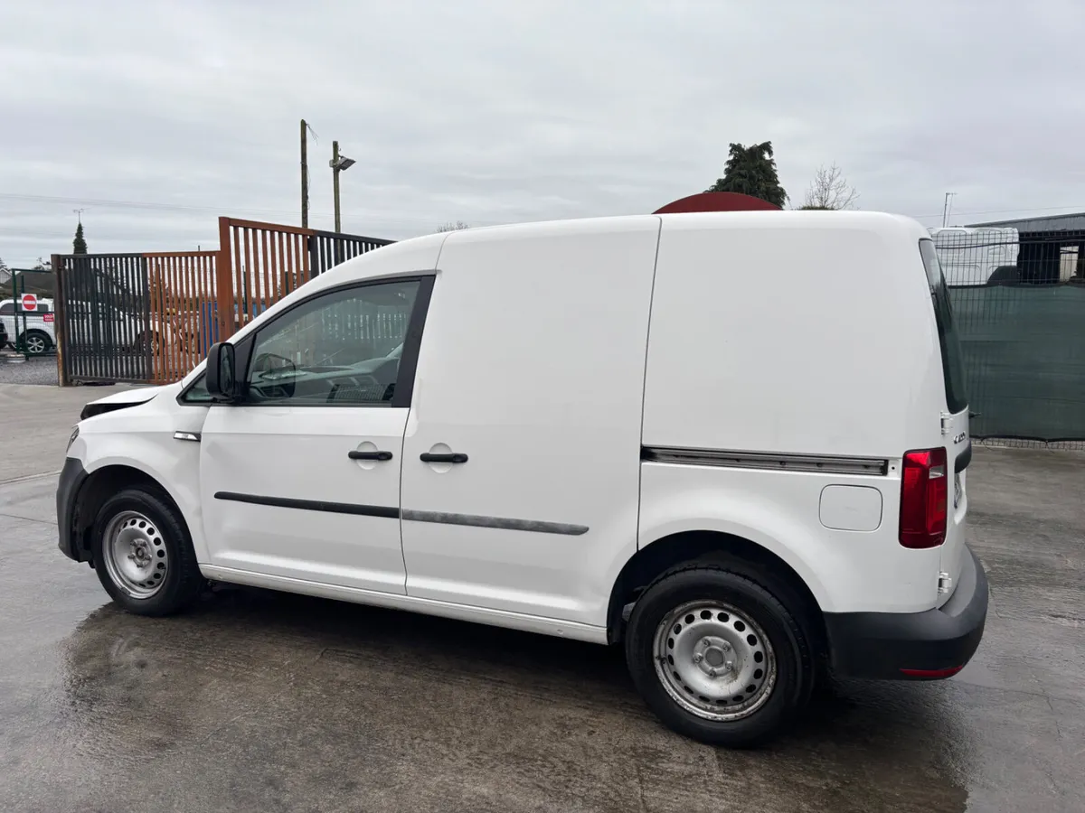 192 Volkswagen Caddy  2.0 Tdi - Image 4