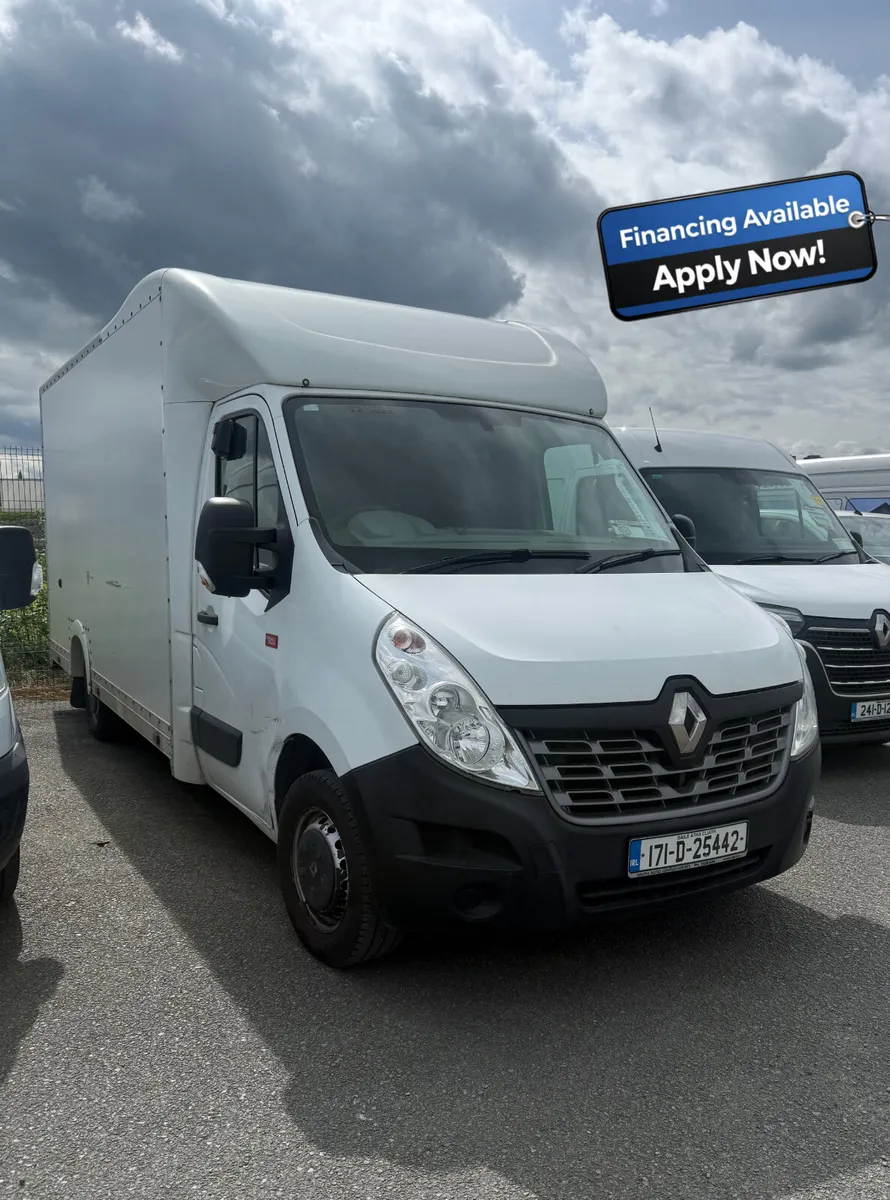 2017 Renault Master low loader Luton - Image 1