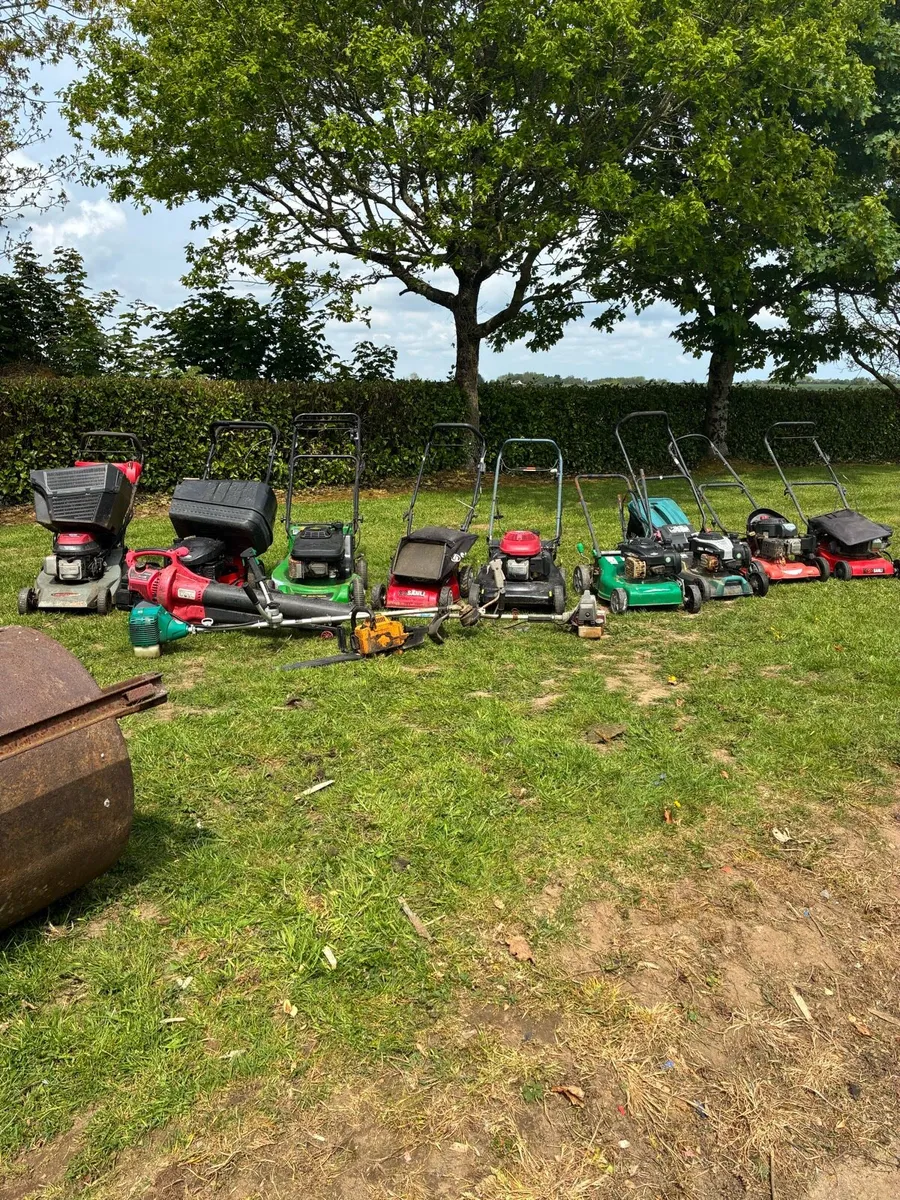 Lawnmower job lot - Image 1