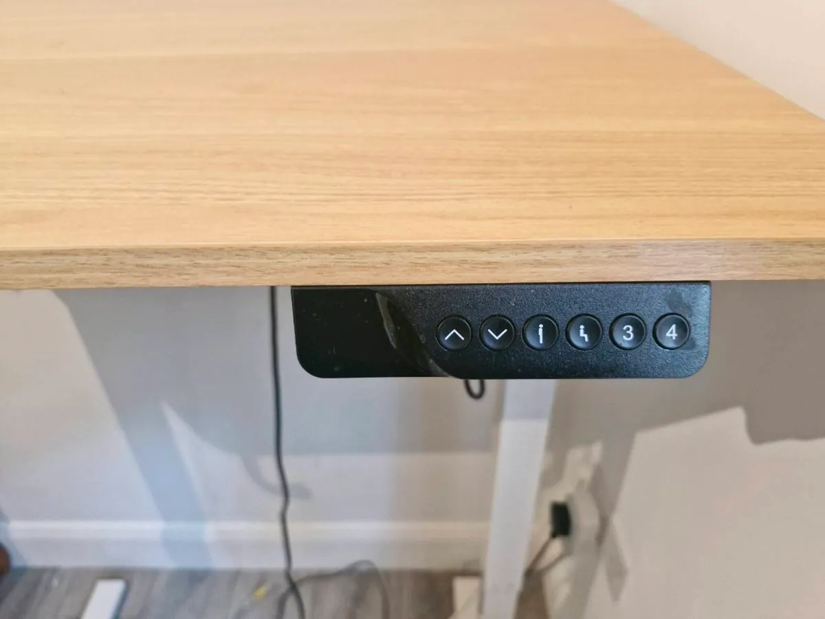Work desk - Image 2