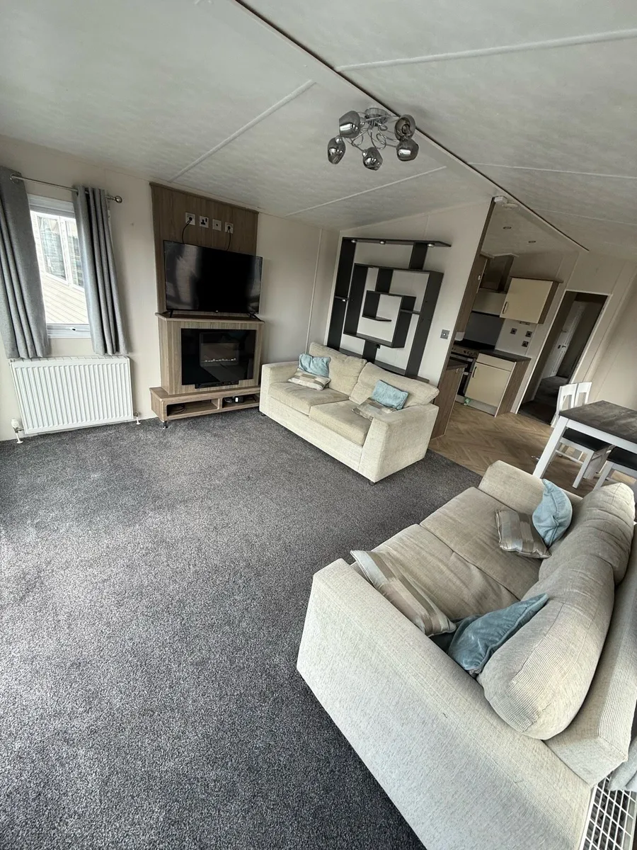 Delta Lodge 42-14 2 bed At TPS caravan sale - Image 3