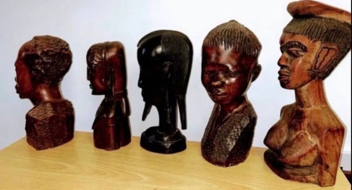5 hand carved African tribal sculptures - Image 2