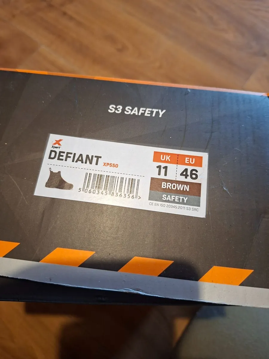 Work boots - Image 3