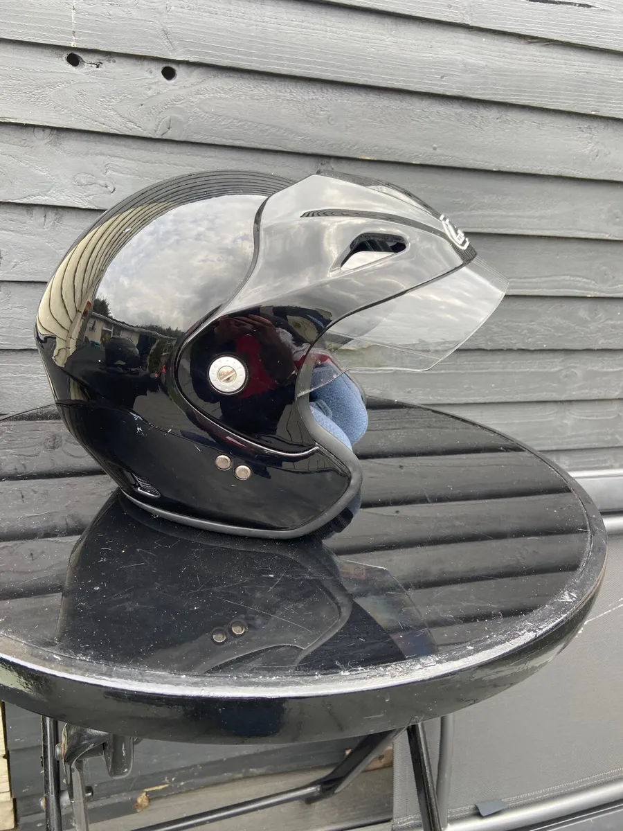 Motorcycle Helmets - Image 2
