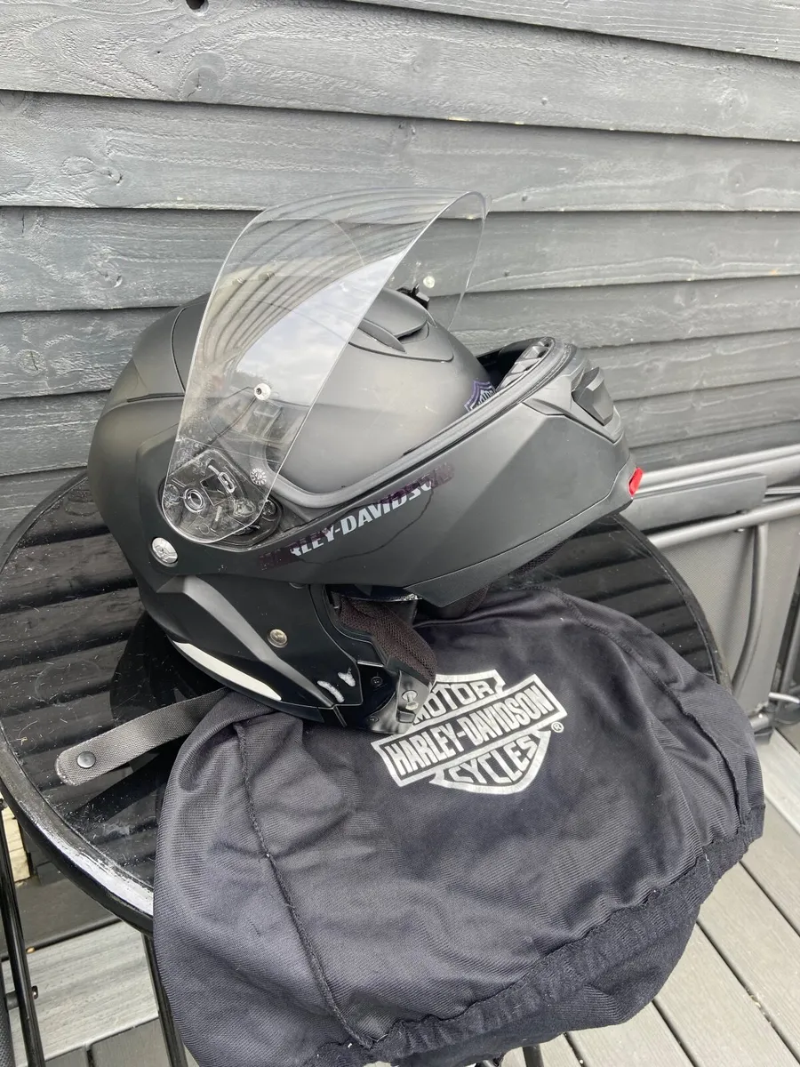 Motorcycle Helmets - Image 4