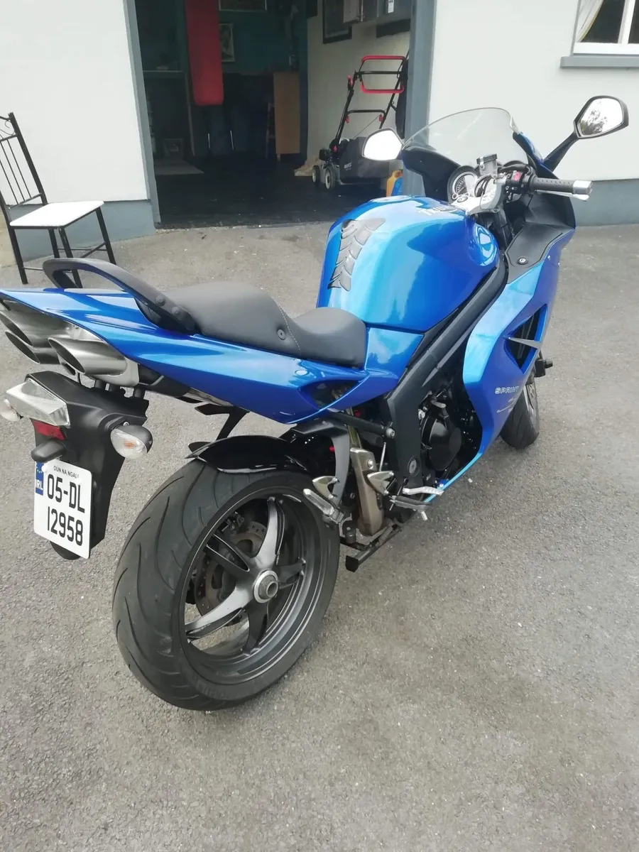 Triumph Sprint ST 1050 - Image 3