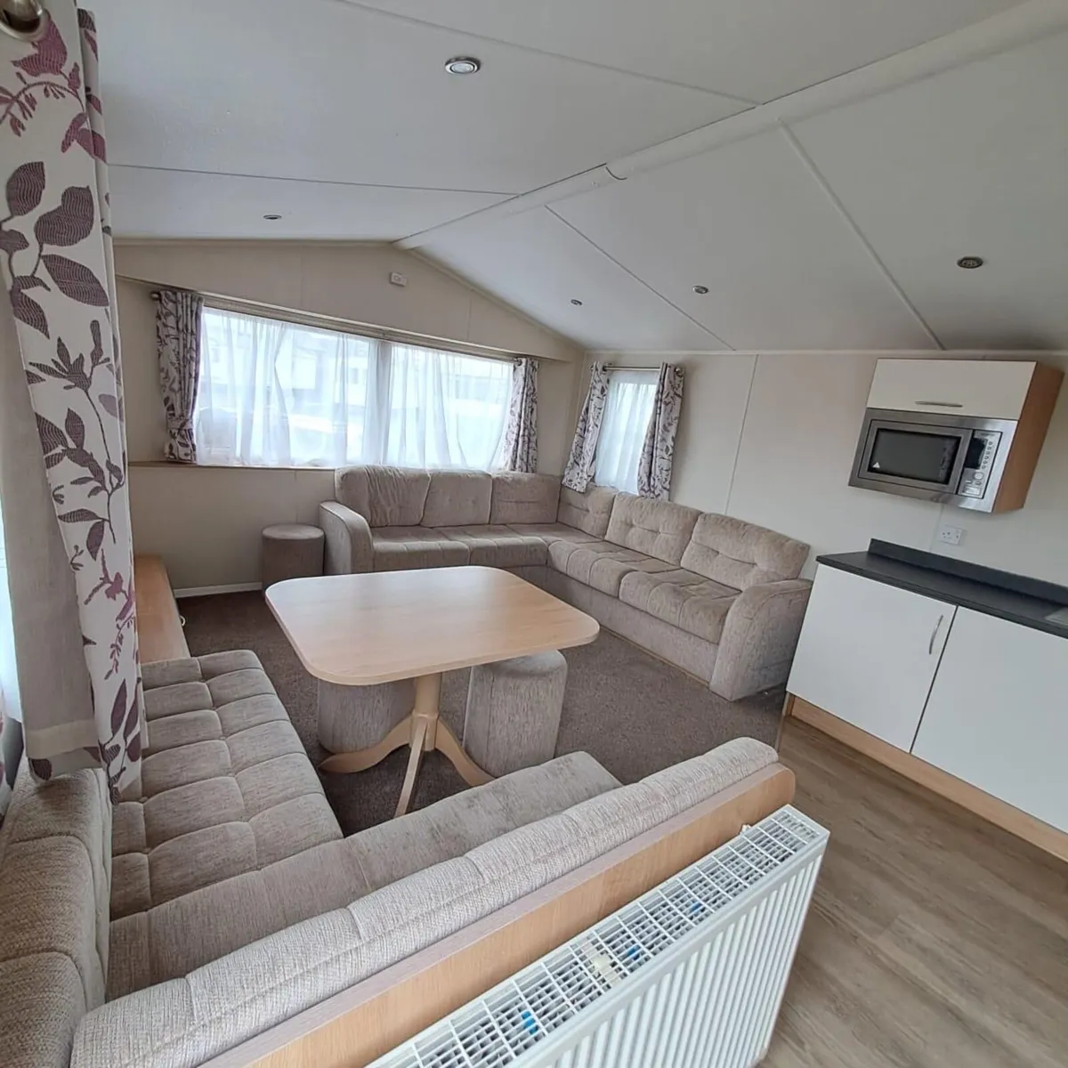 Mobile Home for Sale On-Site in Courtown - Image 2