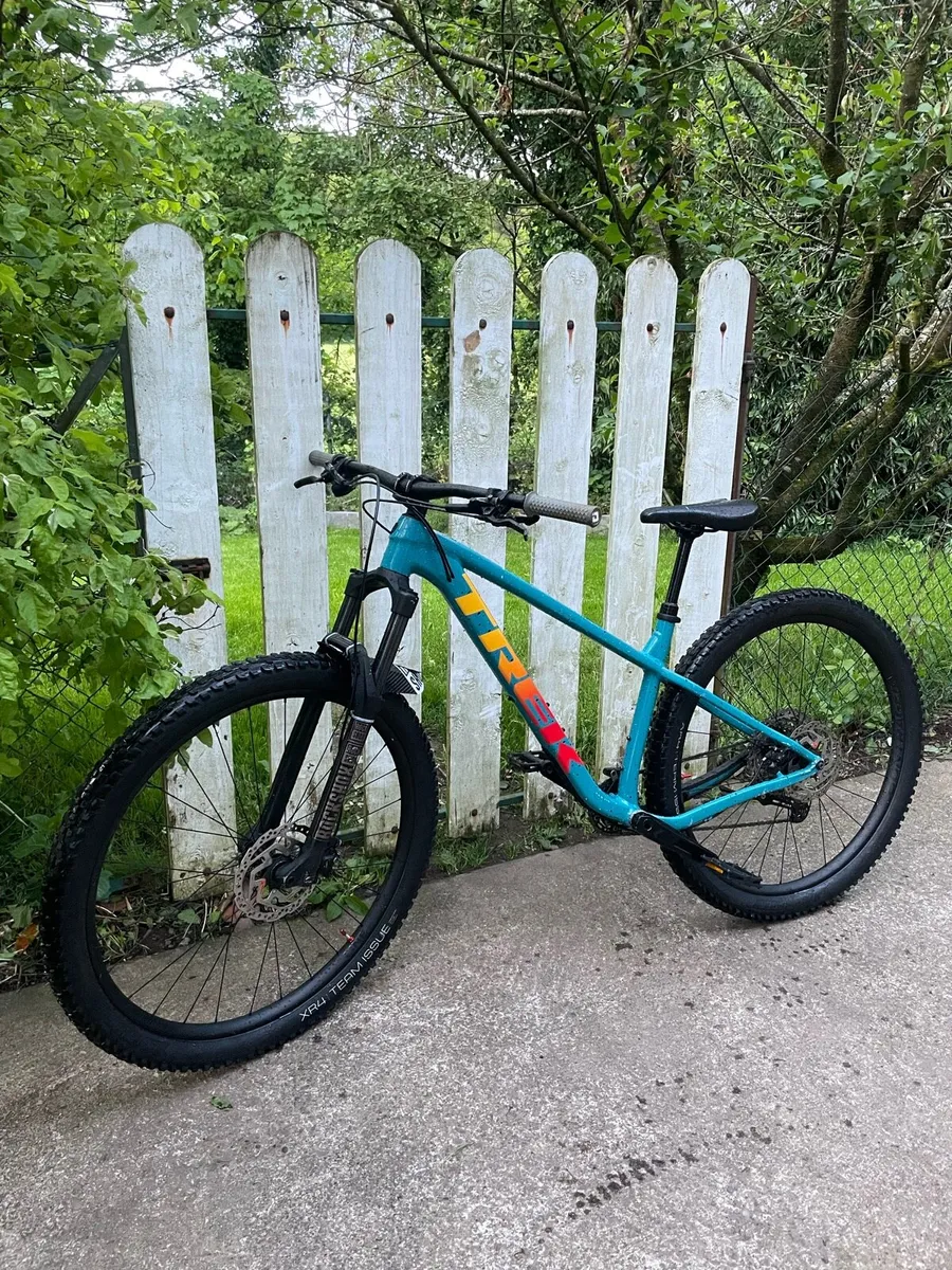 Trek Roscoe 7 - Image 1