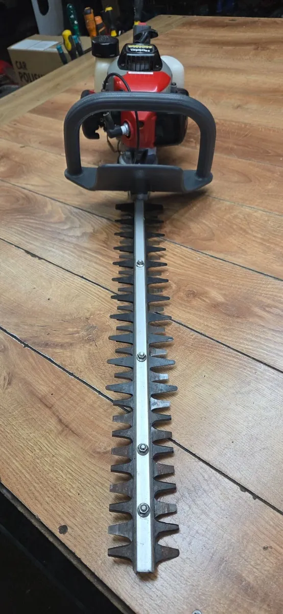 Robin hedge trimmer - Image 3