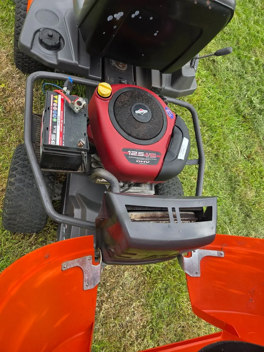 Husqvarna front deck rider R13c - Image 2