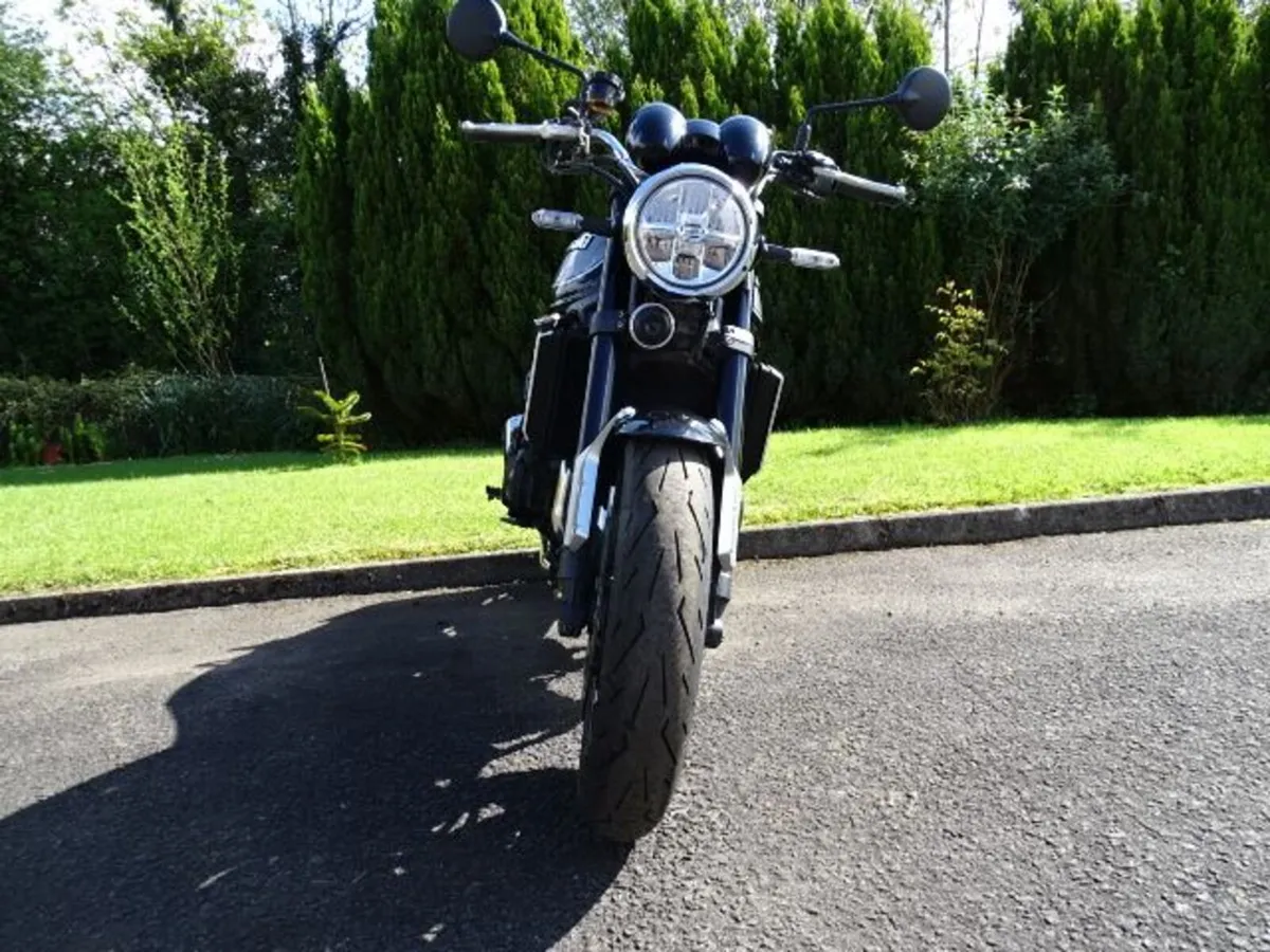 Kawasaki Z900 RS 2024 - Image 3