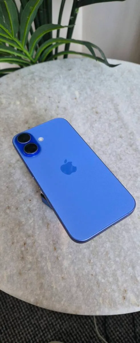 Iphone 16 - Image 2