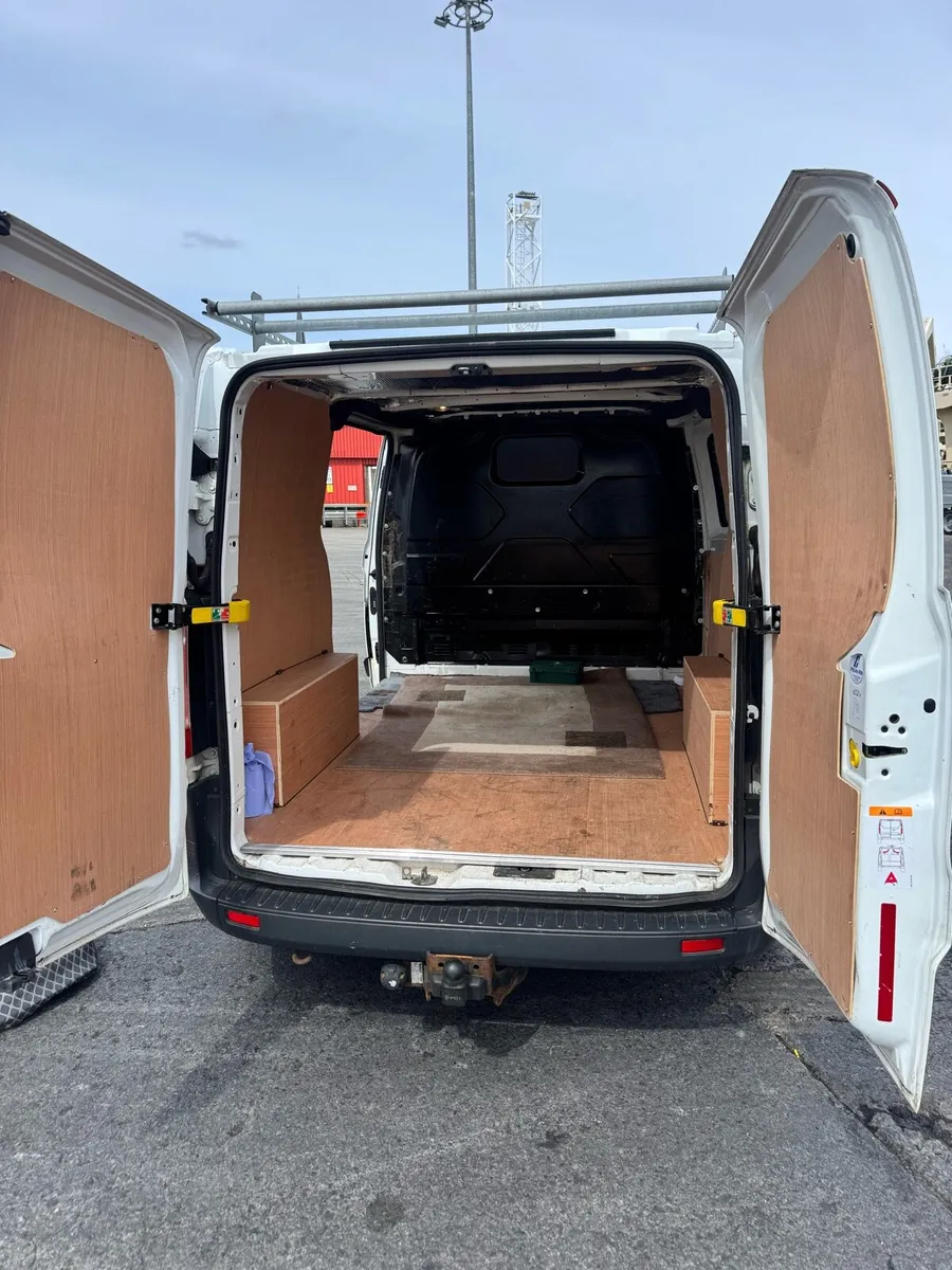 Ford Transit Custom - Image 4
