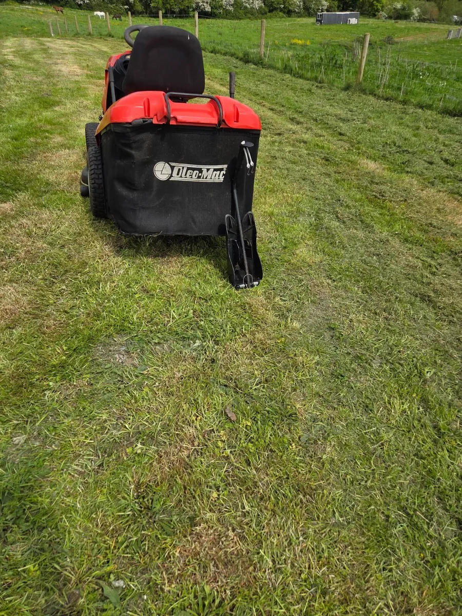 For sale oleamac ride on mower hydrostatic drive - Image 3