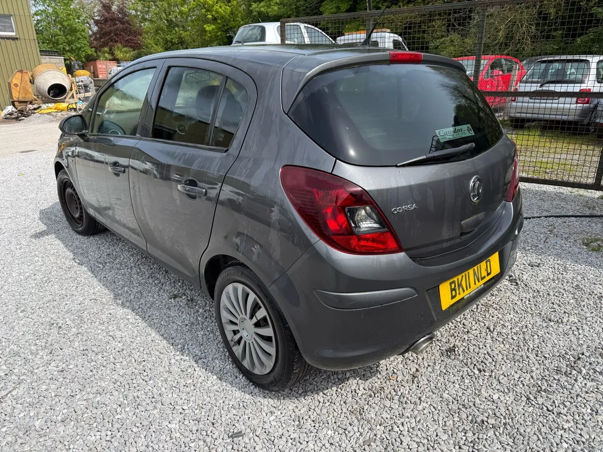 Corsa 2012  for breakin - Image 1