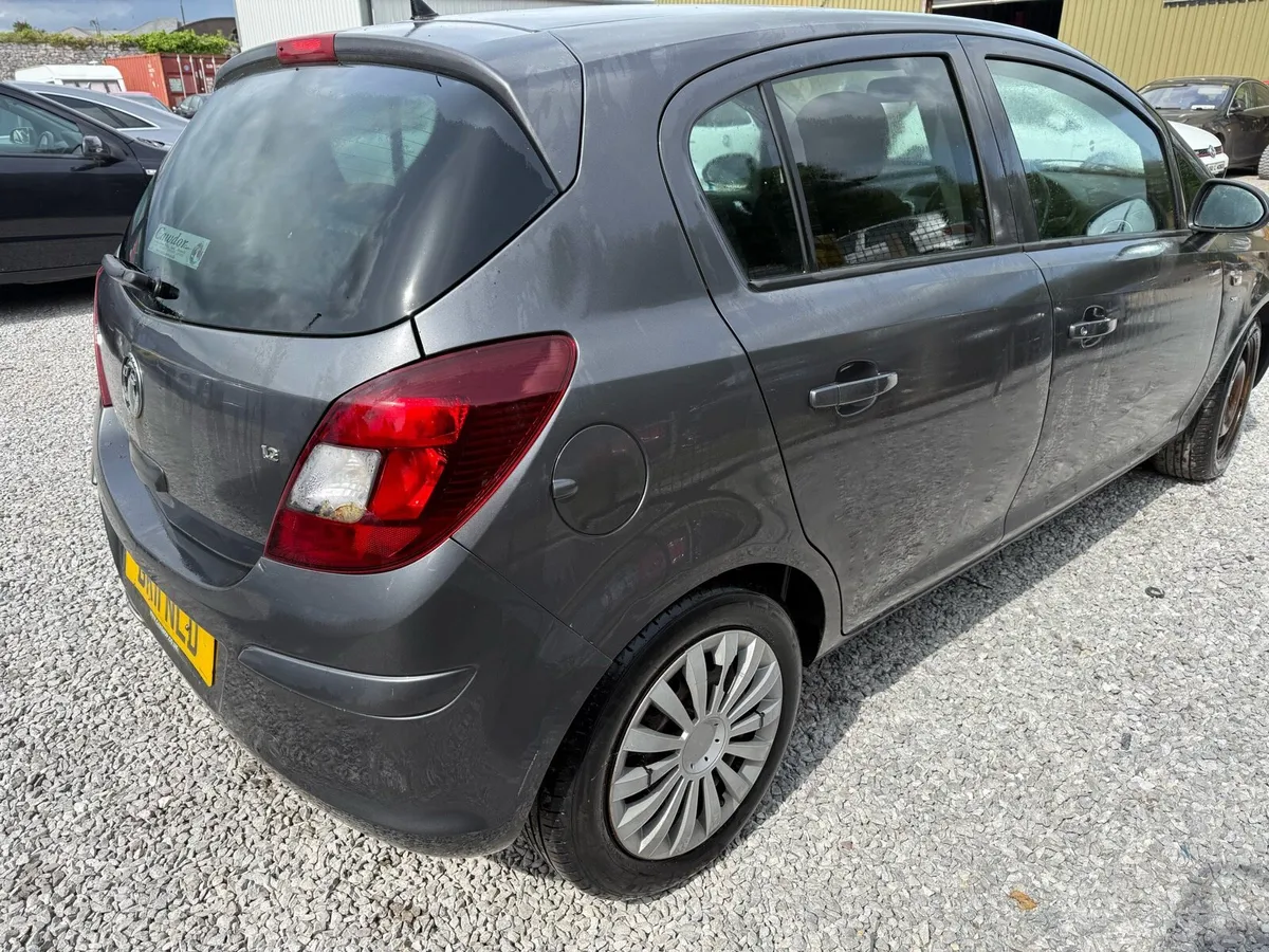 Corsa 2012  for breakin - Image 2