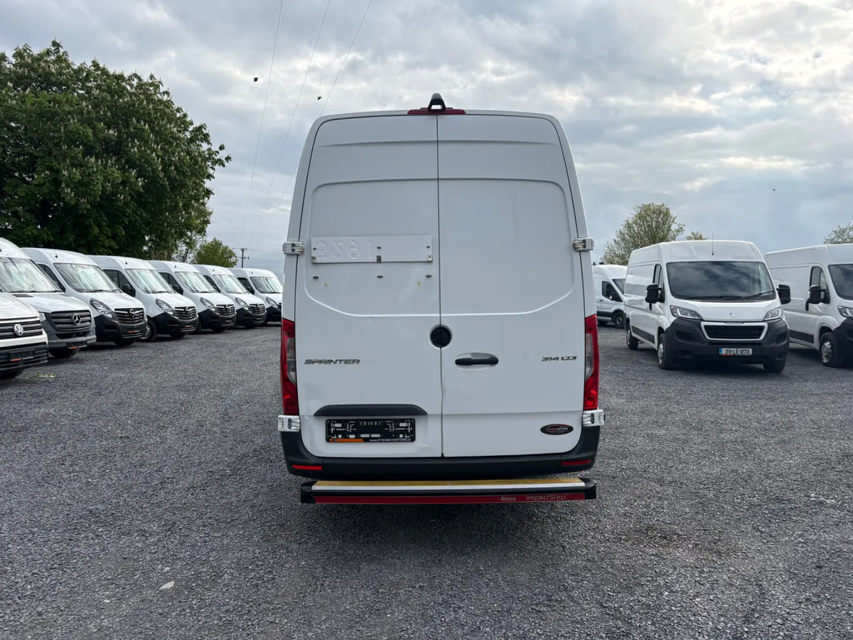 Mercedes-Benz Sprinter - Image 3