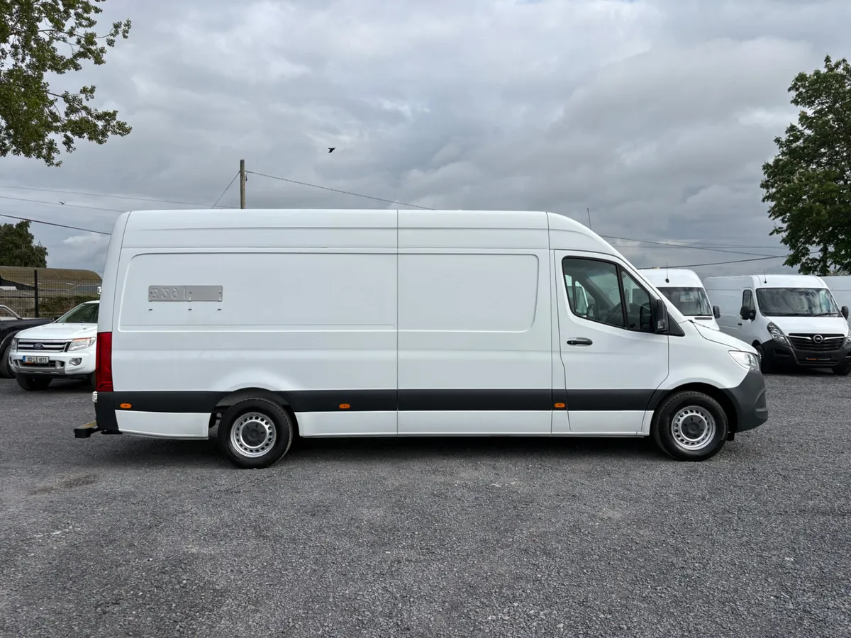 Mercedes-Benz Sprinter - Image 1
