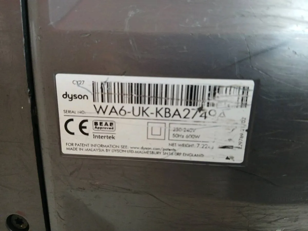 Dyson vacuum - Image 3