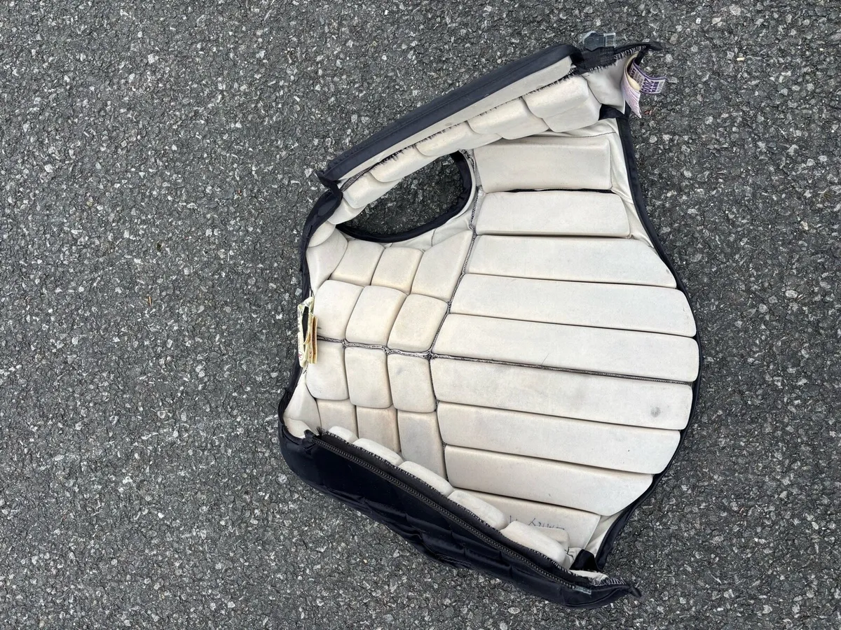 race safe body protector - Image 3