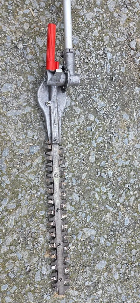 Oleo-Mac Hedge trimmer - Image 3