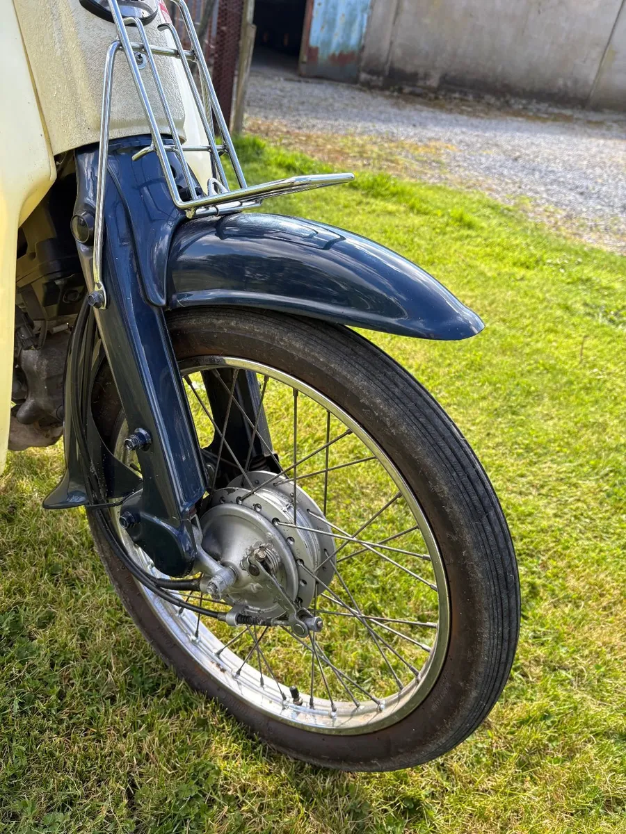 Honda  C50 Super Cub 2007 - Image 3