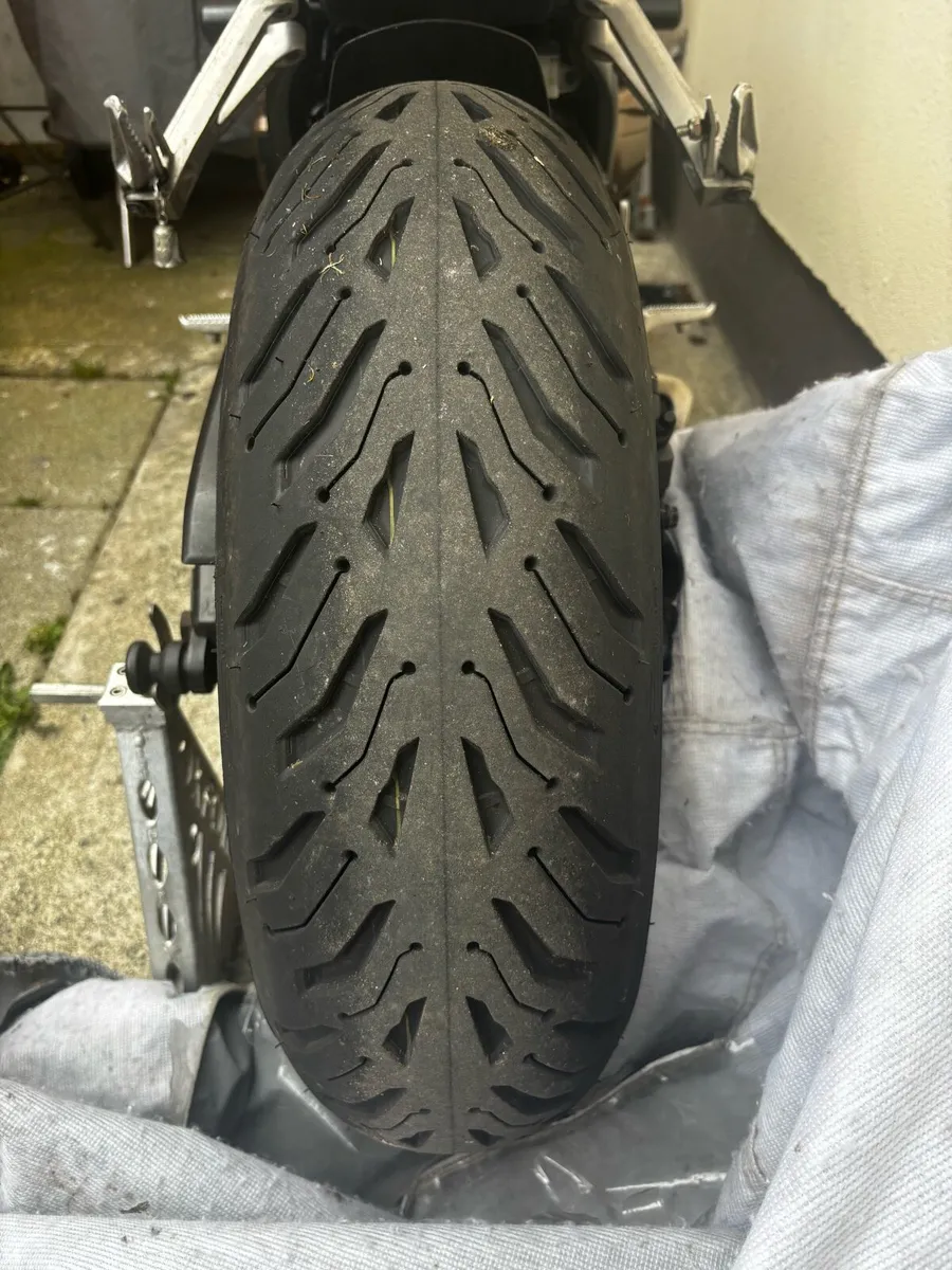Honda Cbr650r - Image 4